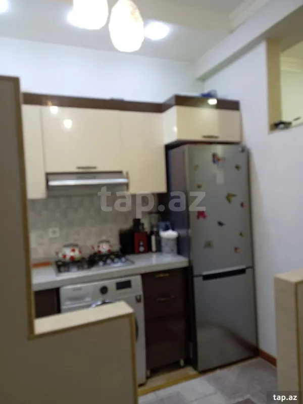 Satılır 3 otaqlı yeni tikili 75 m²