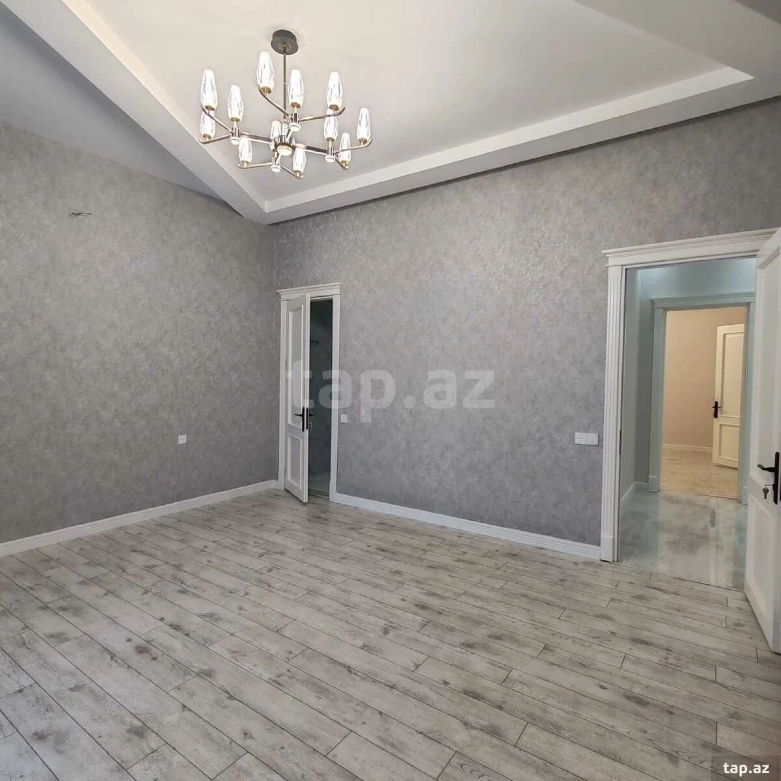 Satılır 5 otaqlı həyət evi