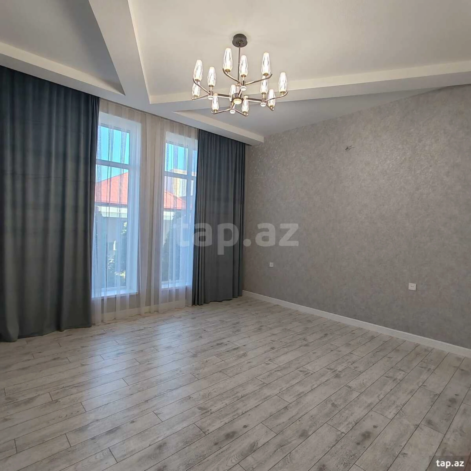 Satılır 5 otaqlı həyət evi