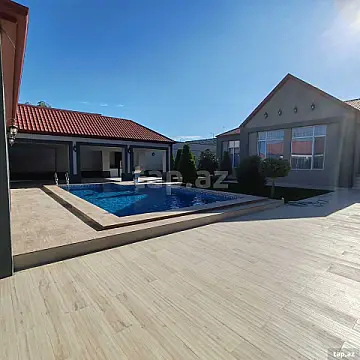 Satılır 5 otaqlı həyət evi