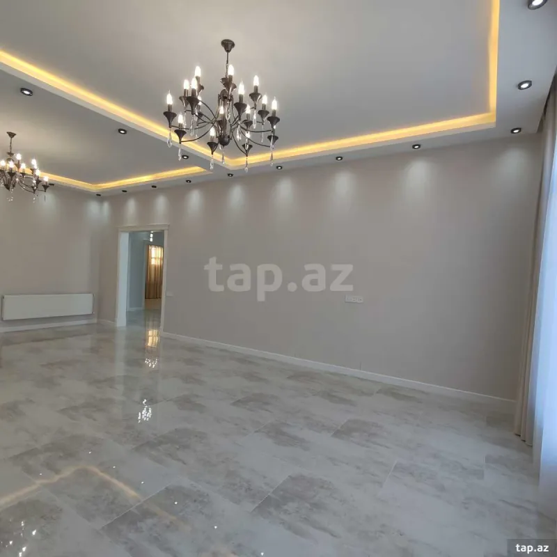 Satılır 5 otaqlı həyət evi