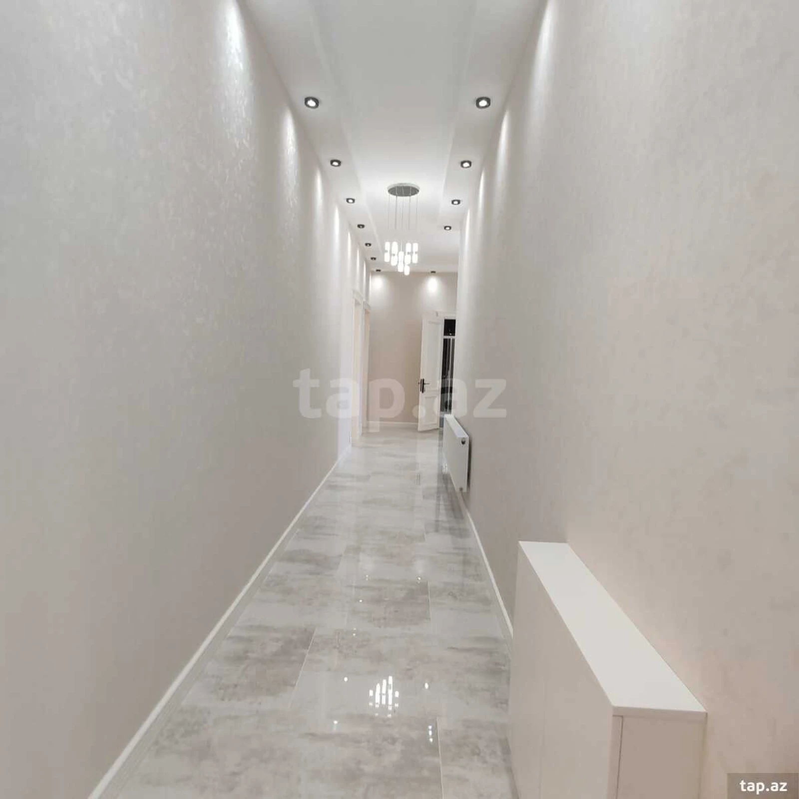 Satılır 5 otaqlı həyət evi