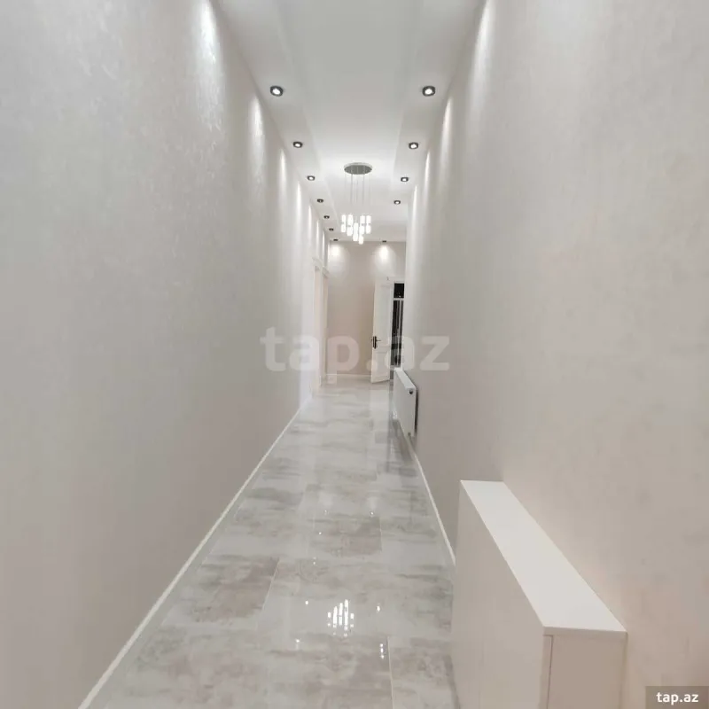 Satılır 5 otaqlı həyət evi