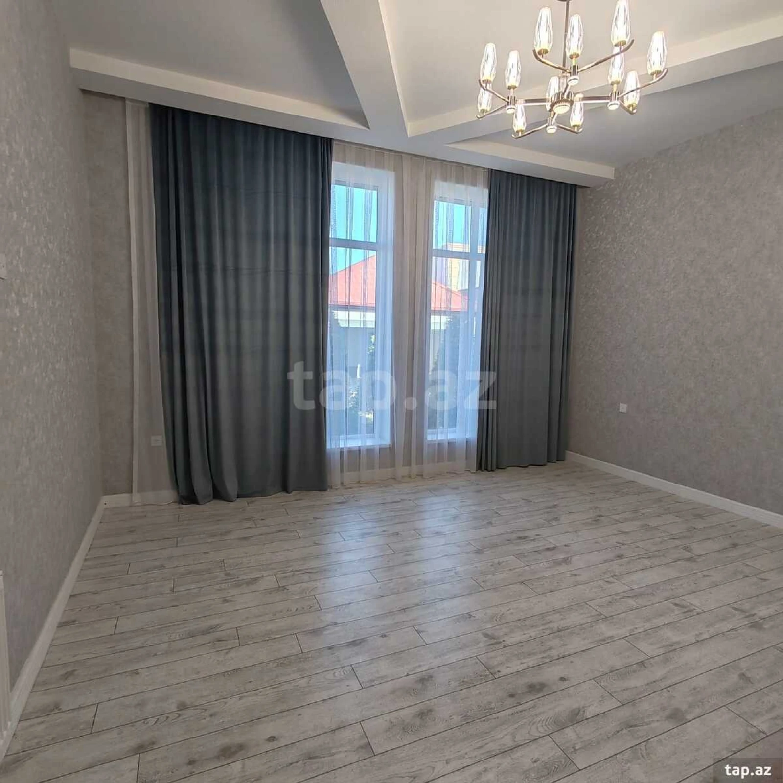 Satılır 5 otaqlı həyət evi