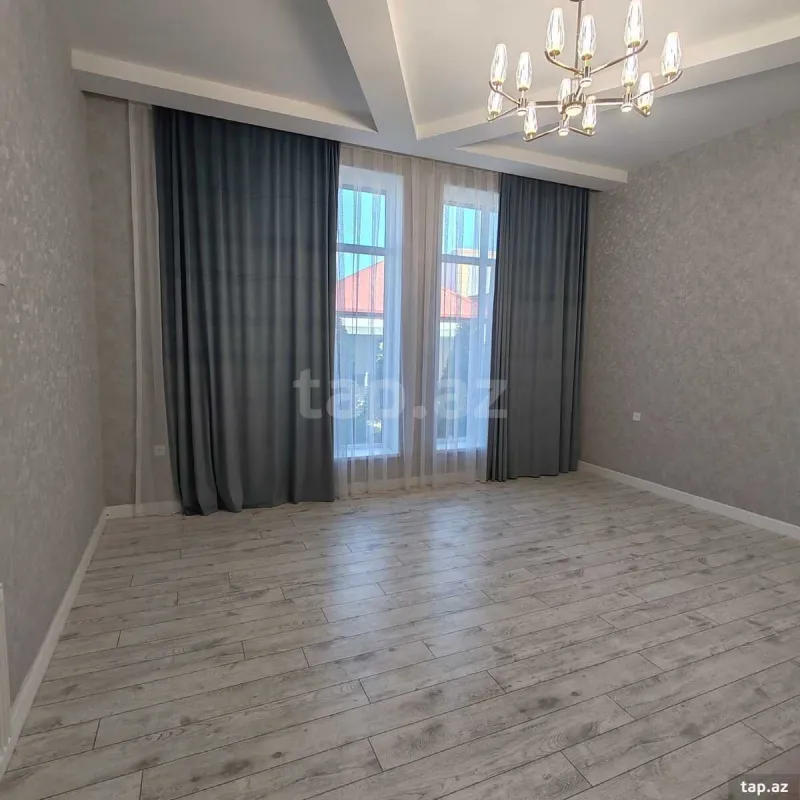 Satılır 5 otaqlı həyət evi