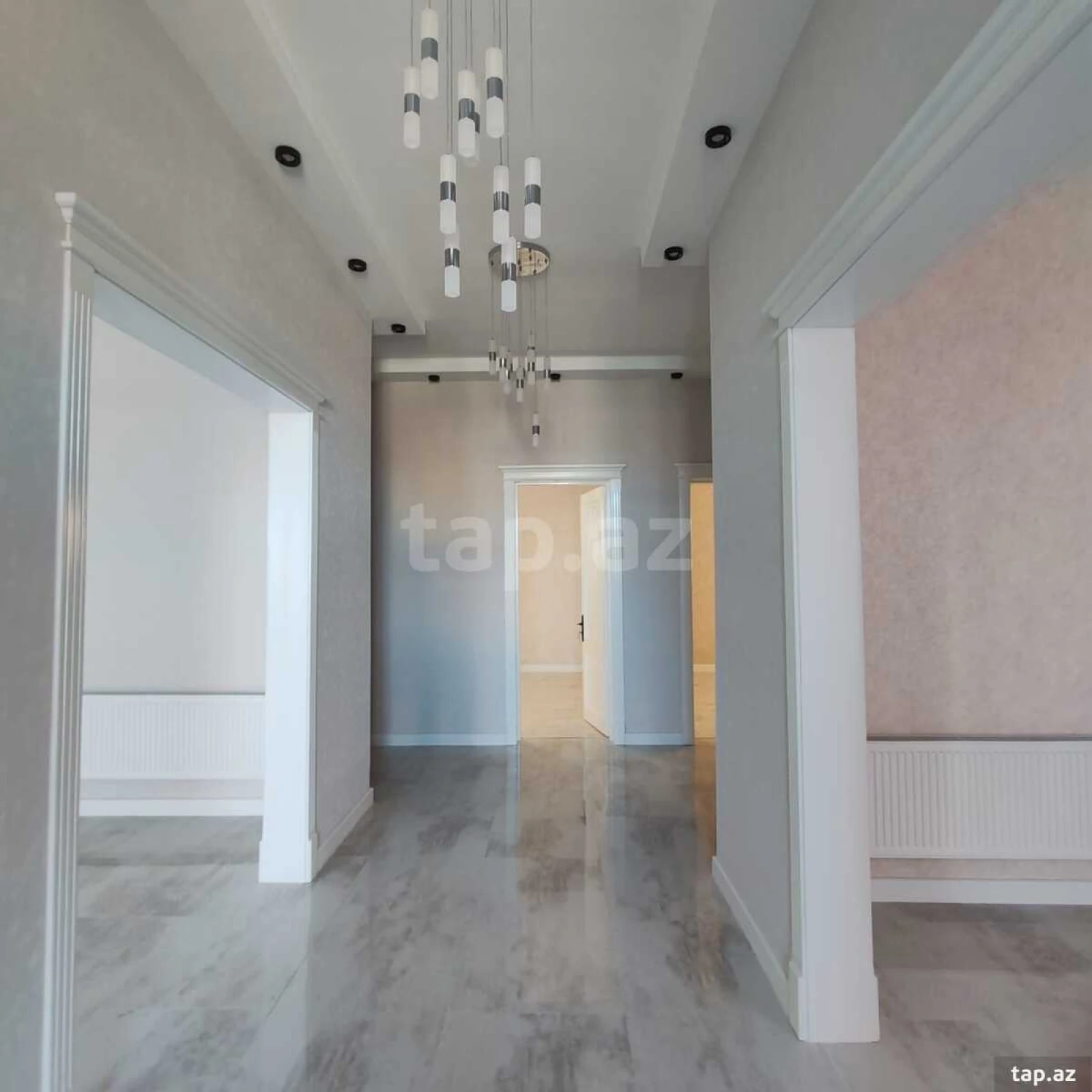 Satılır 5 otaqlı həyət evi