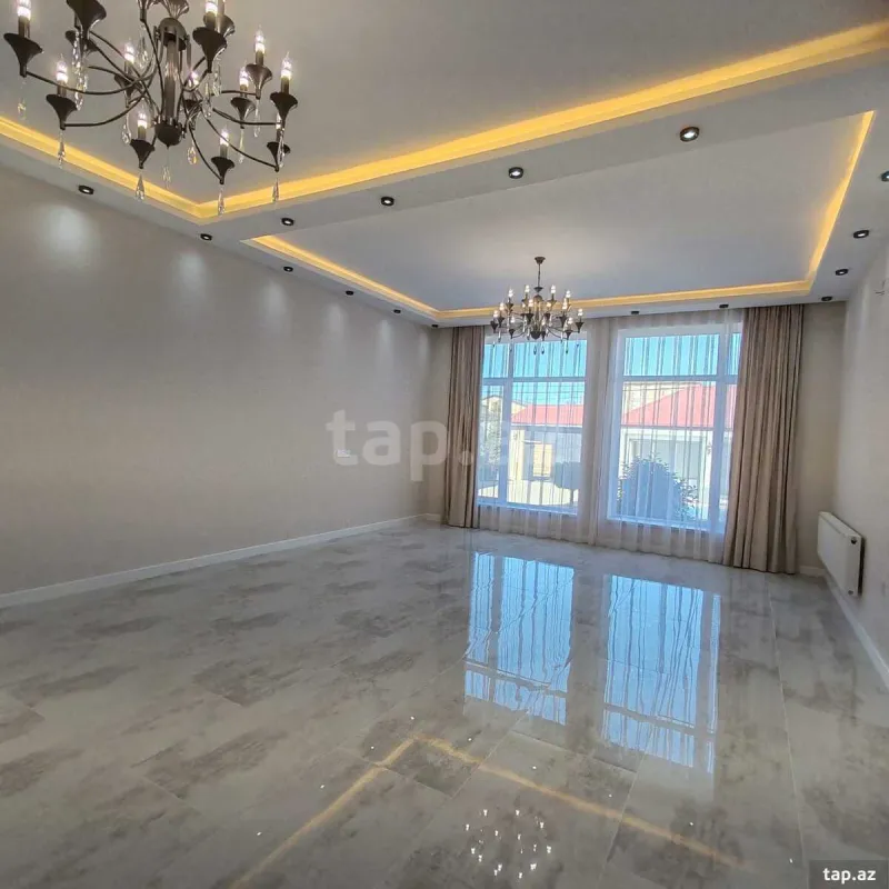 Satılır 5 otaqlı həyət evi