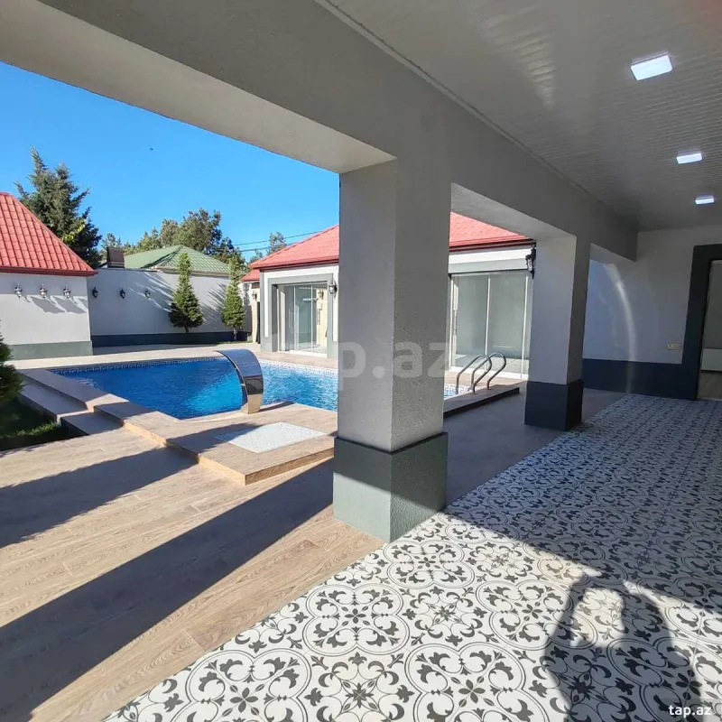 Satılır 5 otaqlı həyət evi