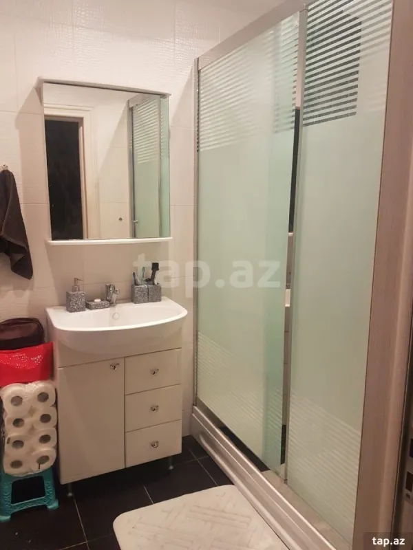 Satılır 3 otaqlı yeni tikili 90 m²