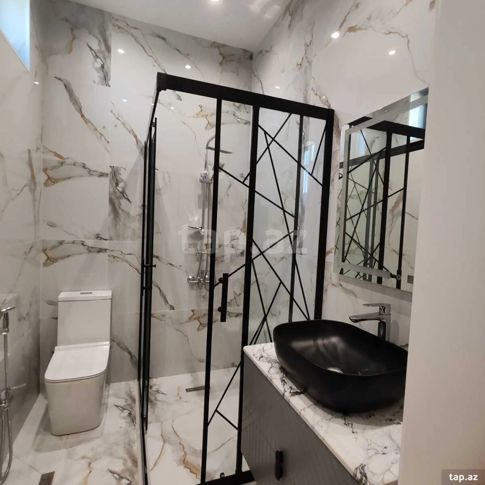 Satılır 4 otaqlı həyət evi