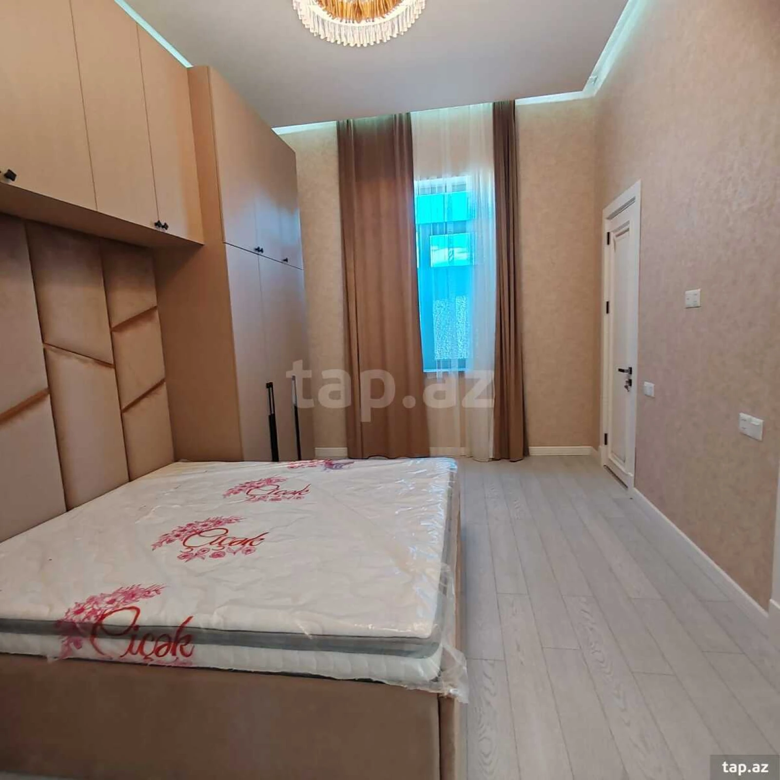 Satılır 4 otaqlı həyət evi