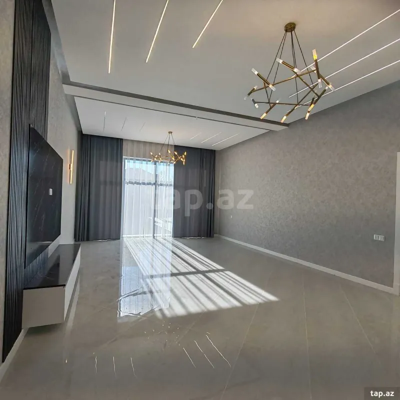 Satılır 4 otaqlı həyət evi