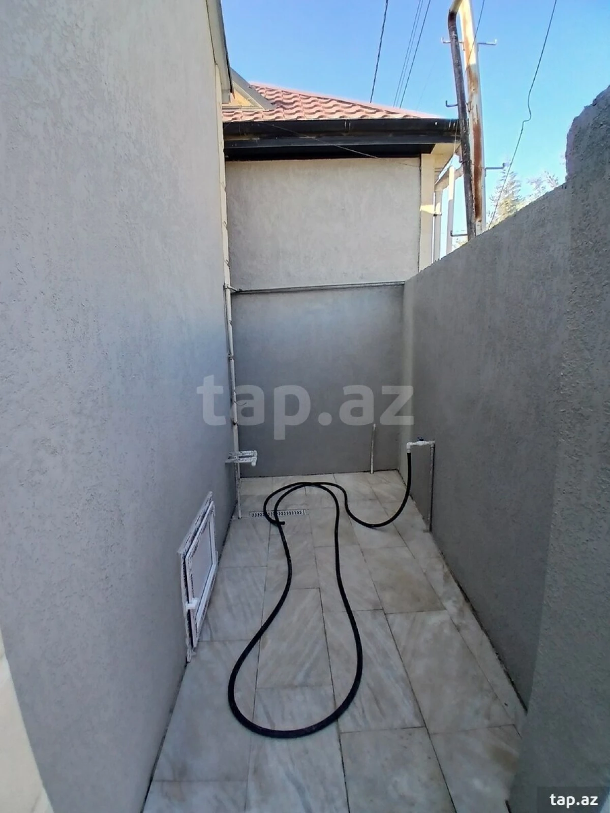 Satılır 3 otaqlı həyət evi