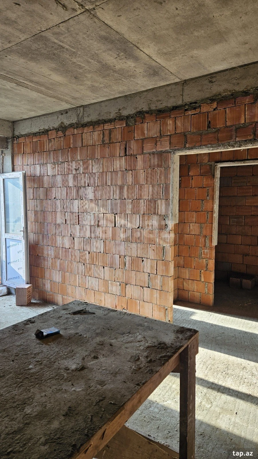 Satılır 3 otaqlı yeni tikili 72 m²