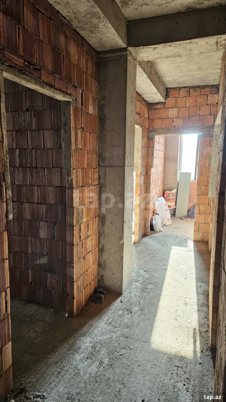 Satılır 3 otaqlı yeni tikili 72 m²