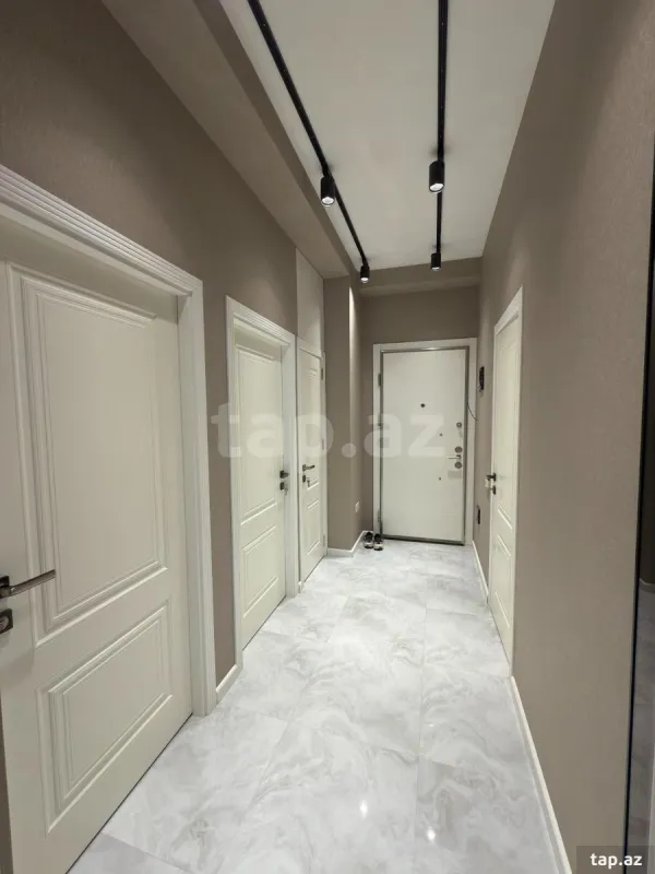 Kirayə verilir 2 otaqlı yeni tikili 65 m²