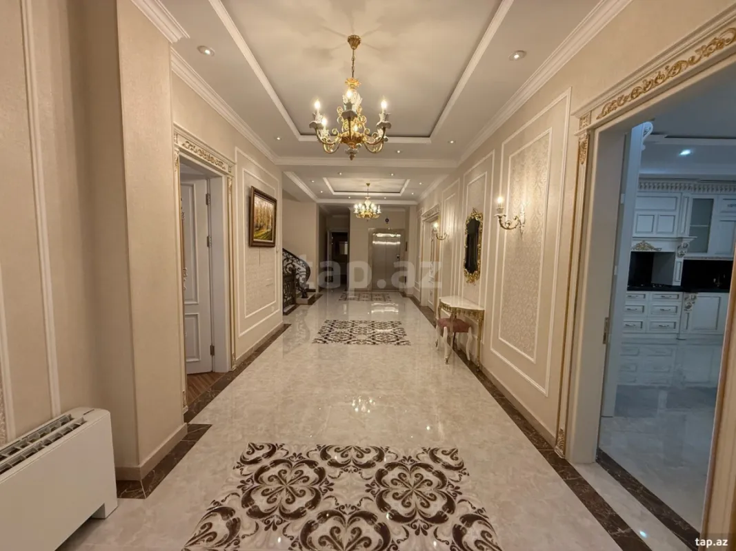 Satılır 16 otaqlı həyət evi 220 m²