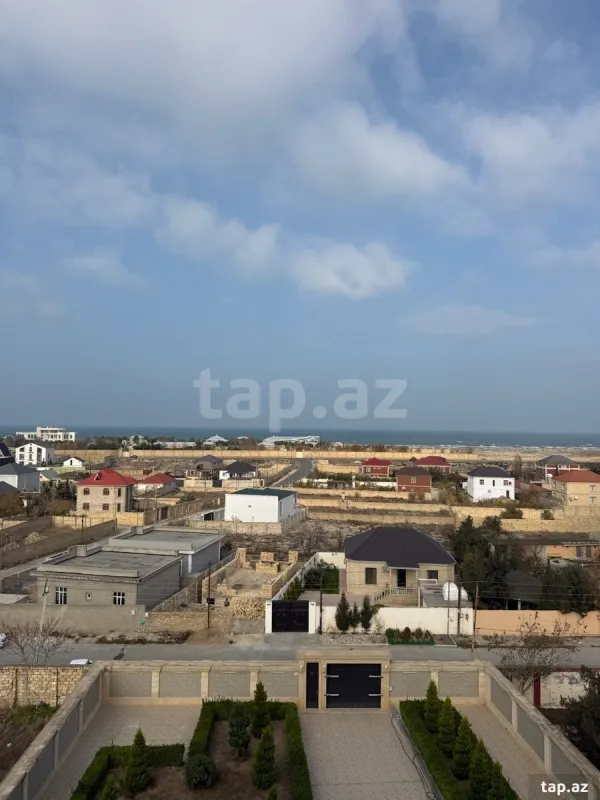 Satılır 16 otaqlı həyət evi 220 m²