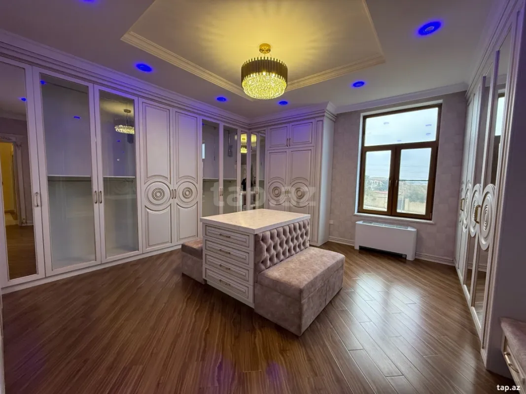 Satılır 16 otaqlı həyət evi 220 m²