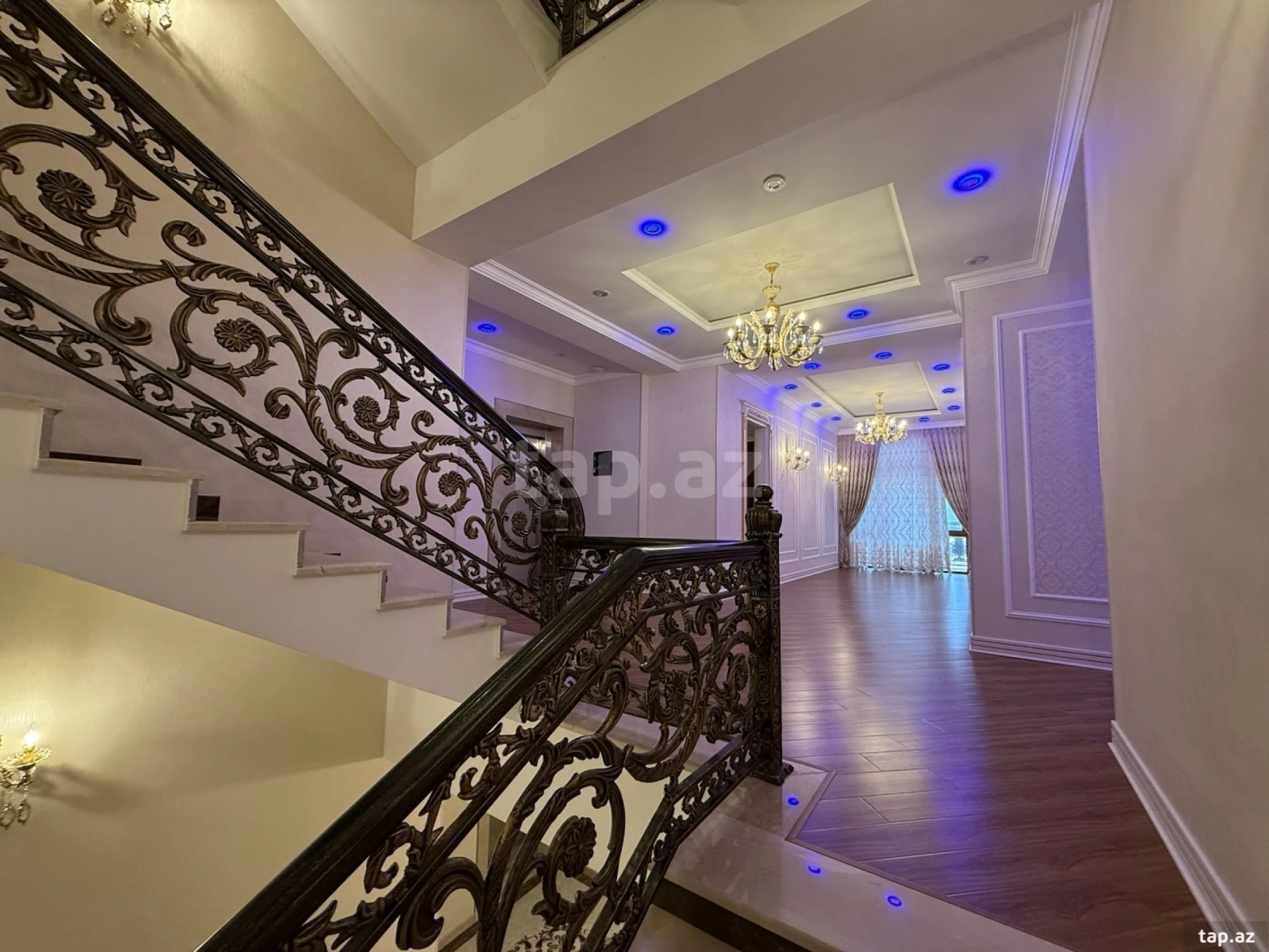 Satılır 16 otaqlı həyət evi 220 m²