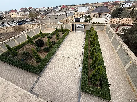 Satılır 16 otaqlı həyət evi 220 m²