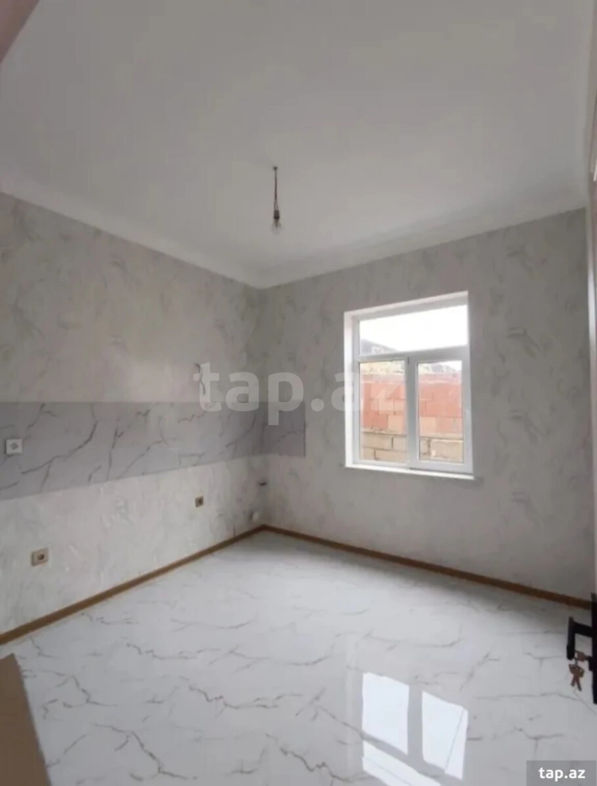 Satılır 4 otaqlı həyət evi 120 m²