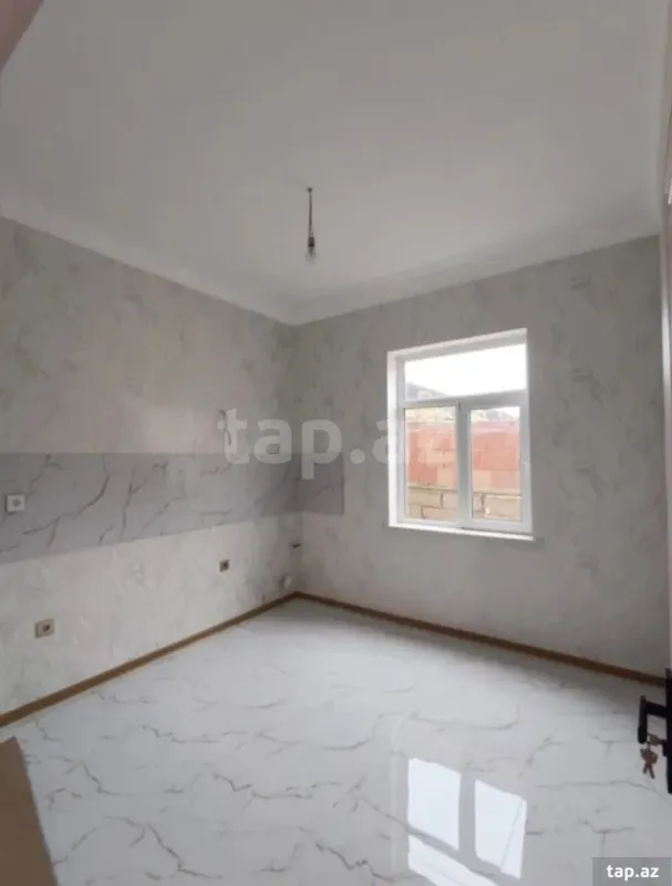 Satılır 4 otaqlı həyət evi 120 m²