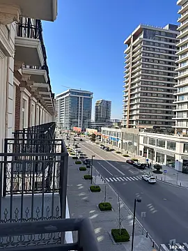 Kirayə verilir 3 otaqlı yeni tikili 101 m²