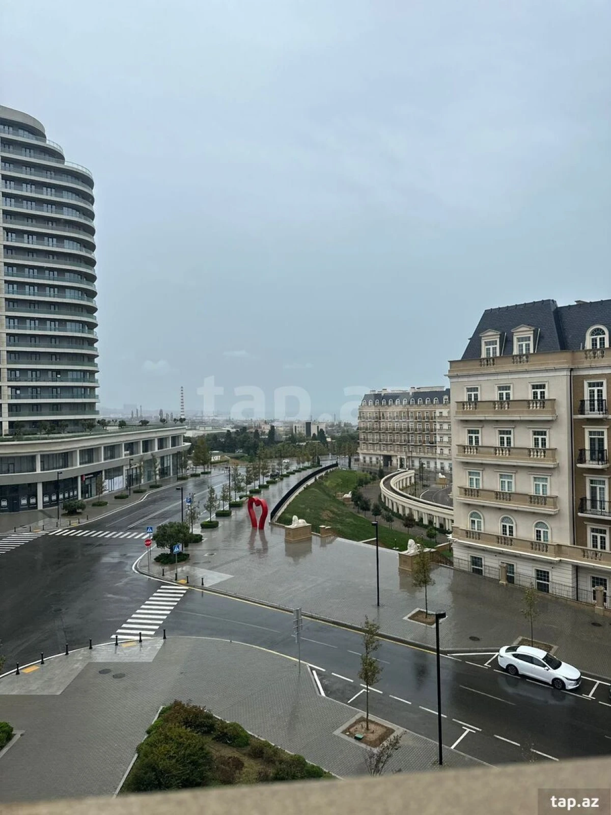 Kirayə verilir 3 otaqlı yeni tikili 101 m²