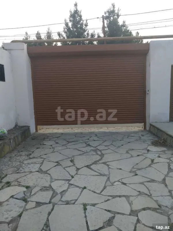 Satılır 6 otaqlı həyət evi