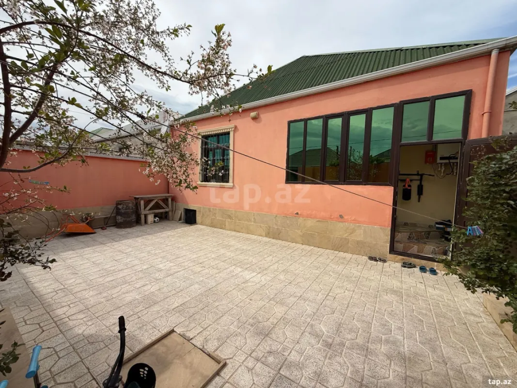 Satılır 3 otaqlı həyət evi