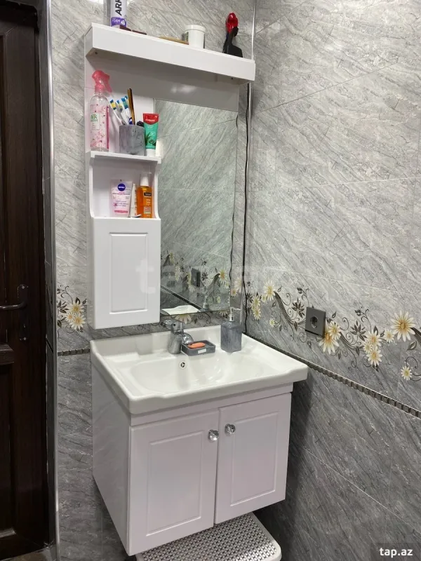 Satılır 5 otaqlı həyət evi 150 m²