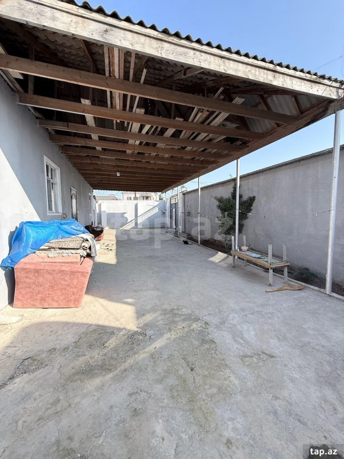 Satılır 4 otaqlı həyət evi