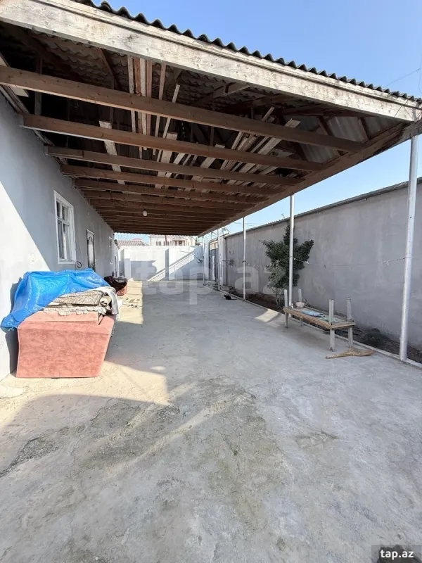 Satılır 4 otaqlı həyət evi