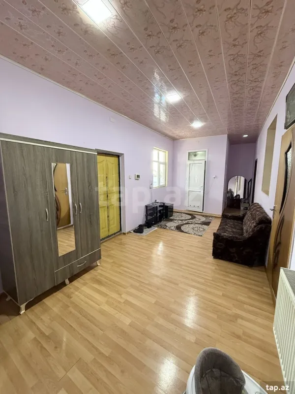 Satılır 4 otaqlı həyət evi