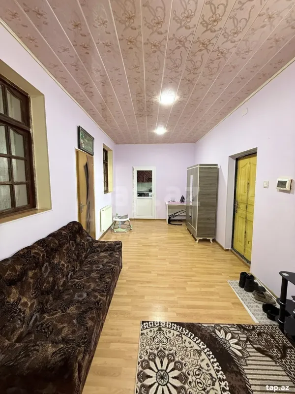 Satılır 4 otaqlı həyət evi