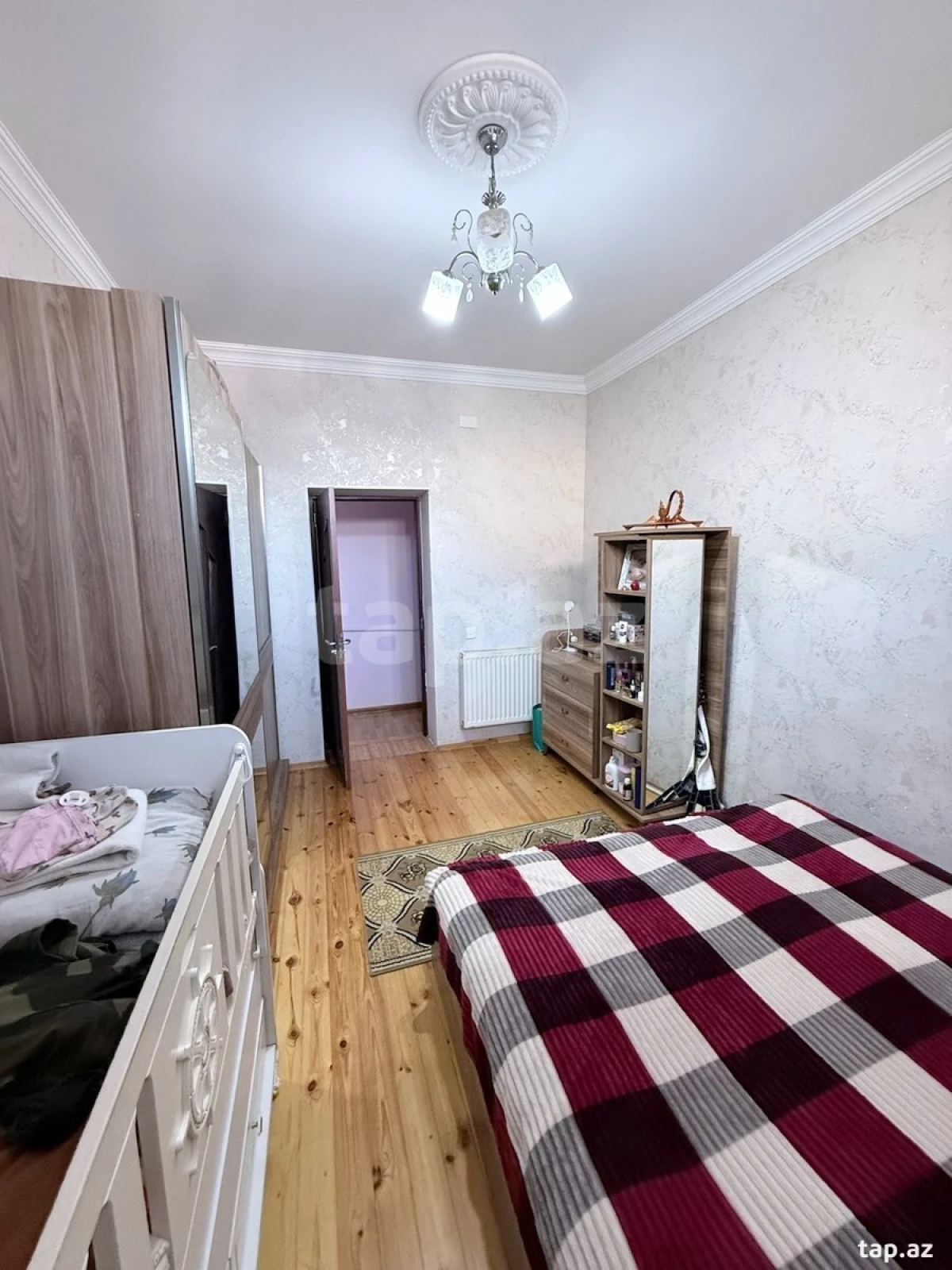 Satılır 4 otaqlı həyət evi