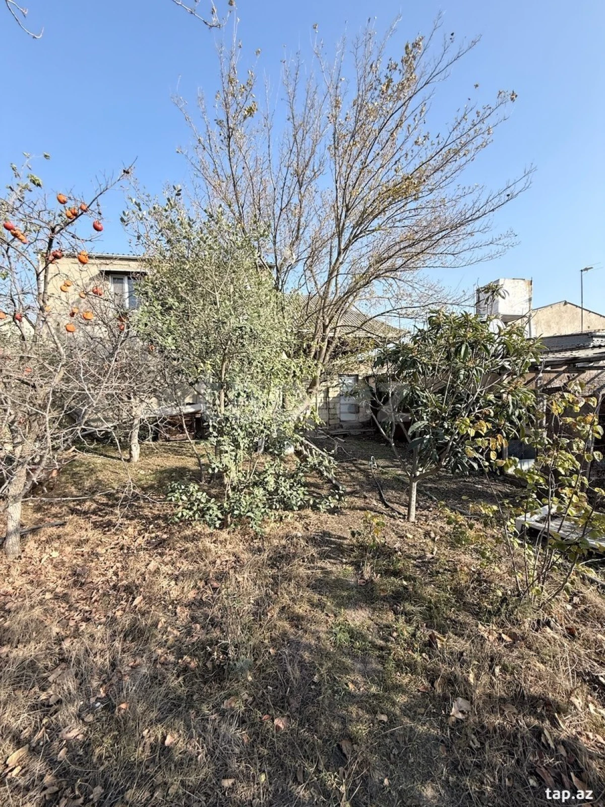 Satılır 4 otaqlı həyət evi