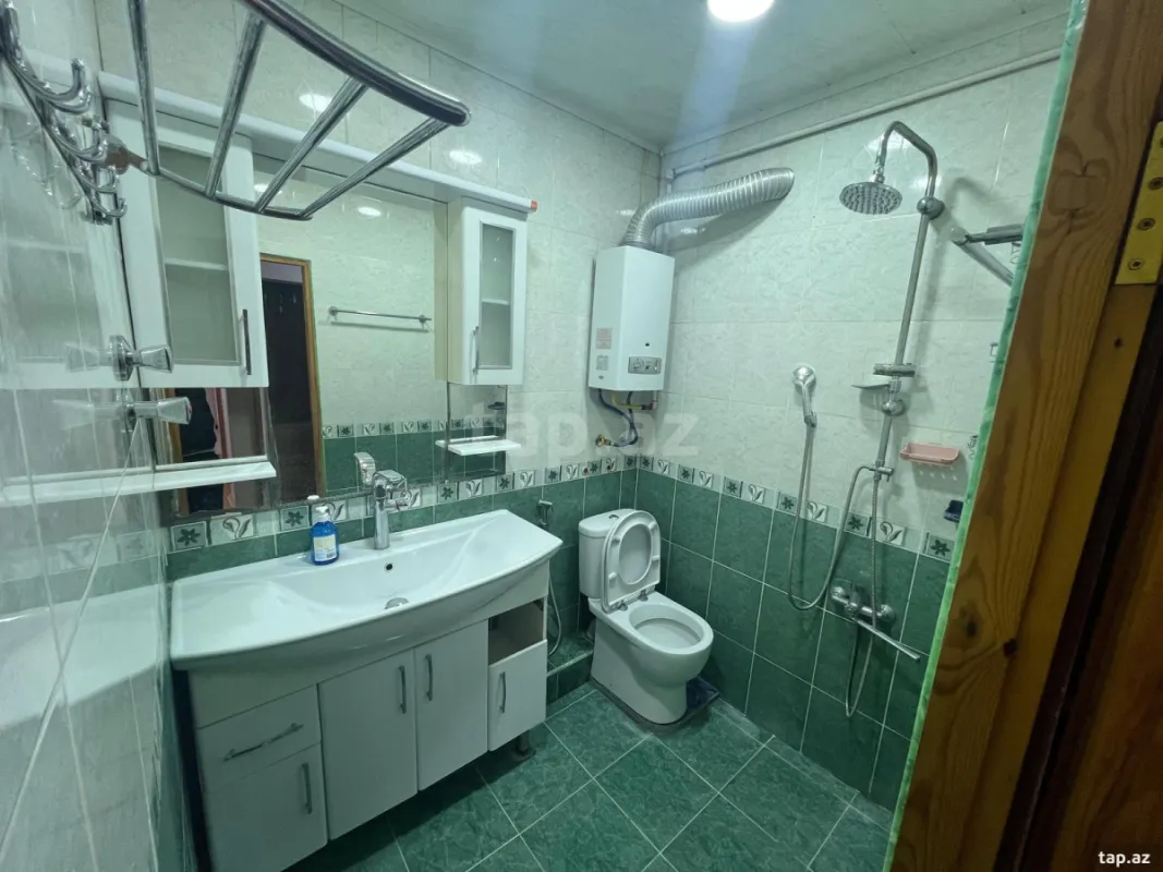 Kirayə verilir 2 otaqlı mənzil 65 m²