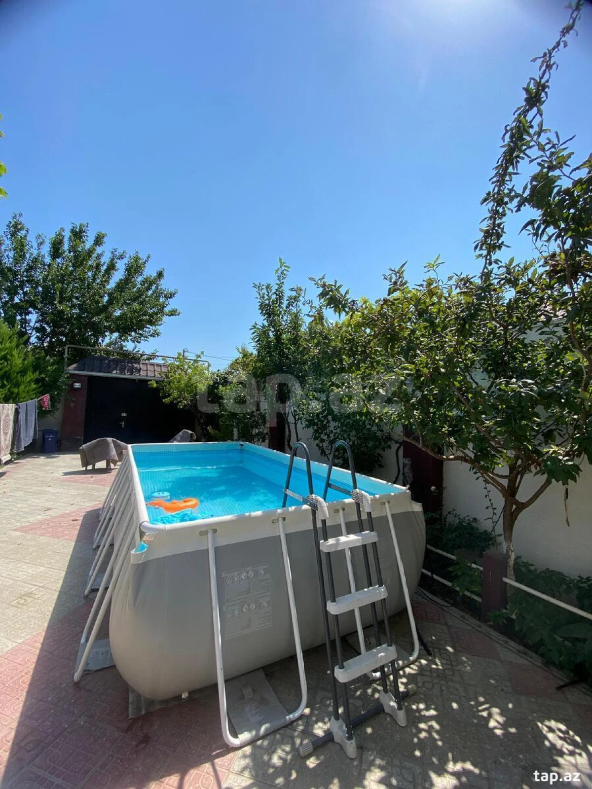 Satılır 6 otaqlı həyət evi