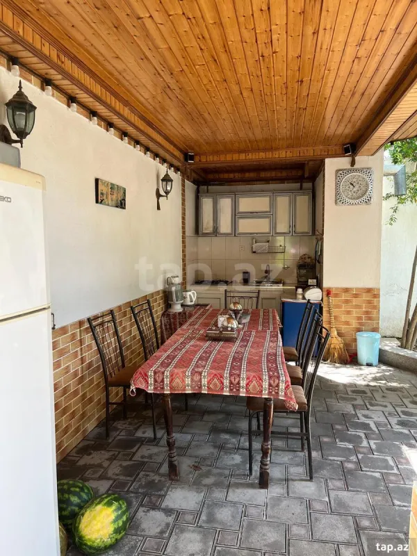 Satılır 6 otaqlı həyət evi