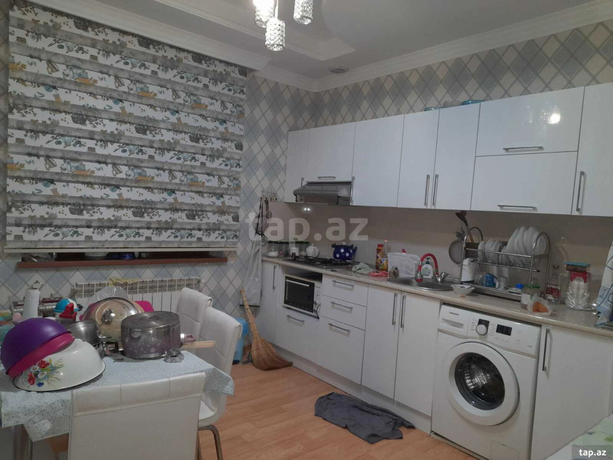 Satılır 6 otaqlı həyət evi