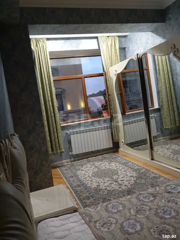 Kirayə verilir 2 otaqlı yeni tikili 90 m²