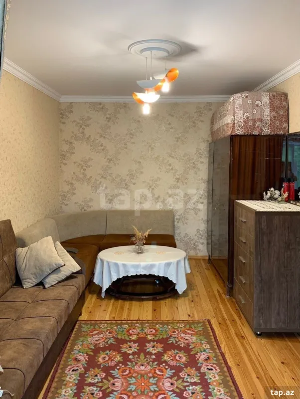 Kirayə verilir 3 otaqlı həyət evi