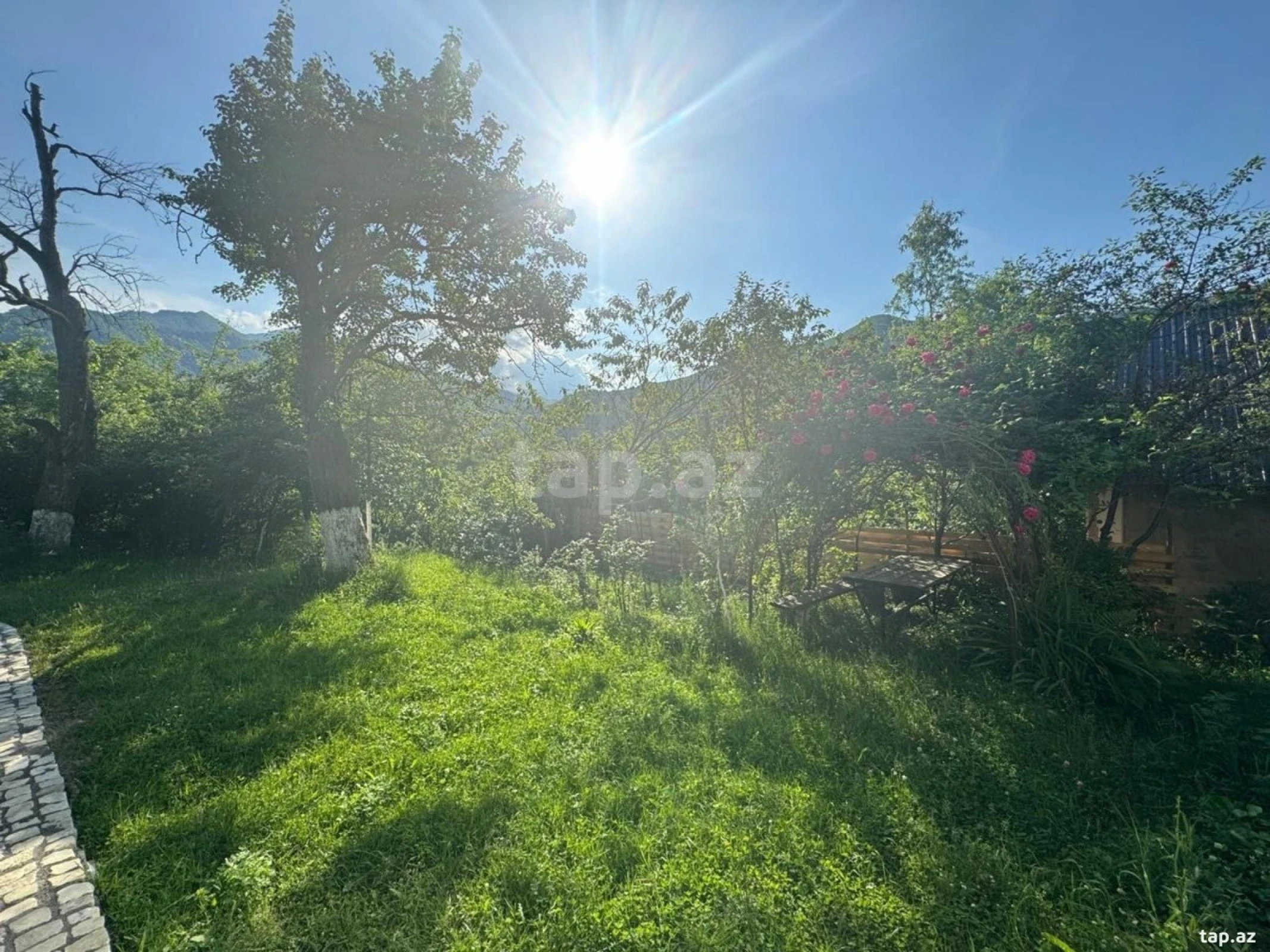 Kirayə verilir 3 otaqlı həyət evi