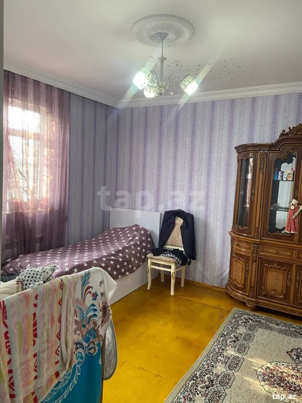 Satılır 5 otaqlı həyət evi