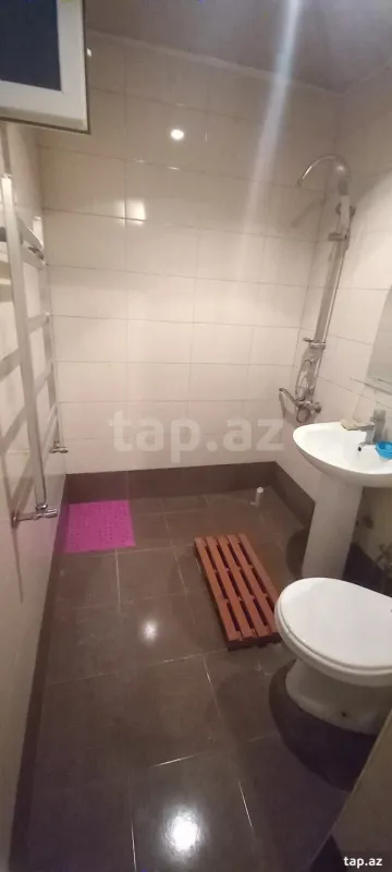 Kirayə verilir 2 otaqlı həyət evi