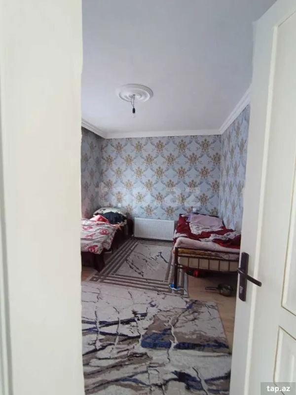 Satılır 4 otaqlı həyət evi