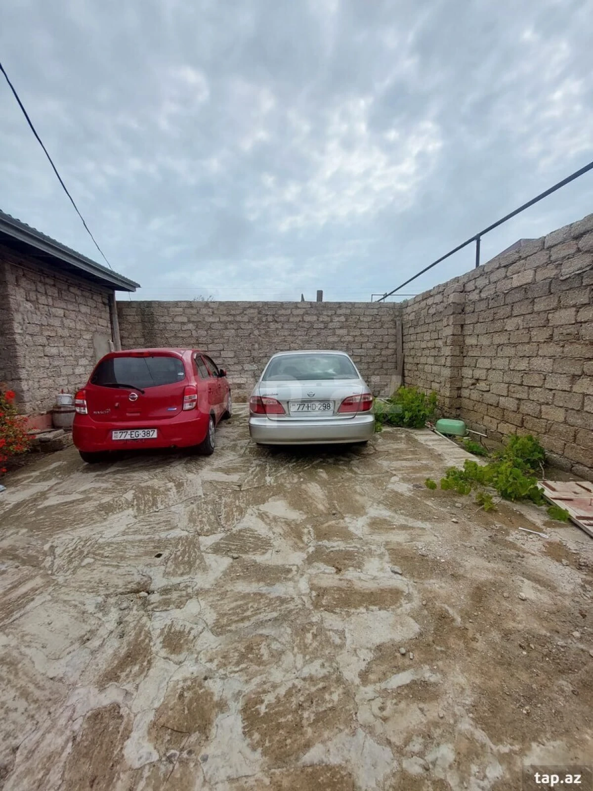 Satılır 3 otaqlı həyət evi 120 m²