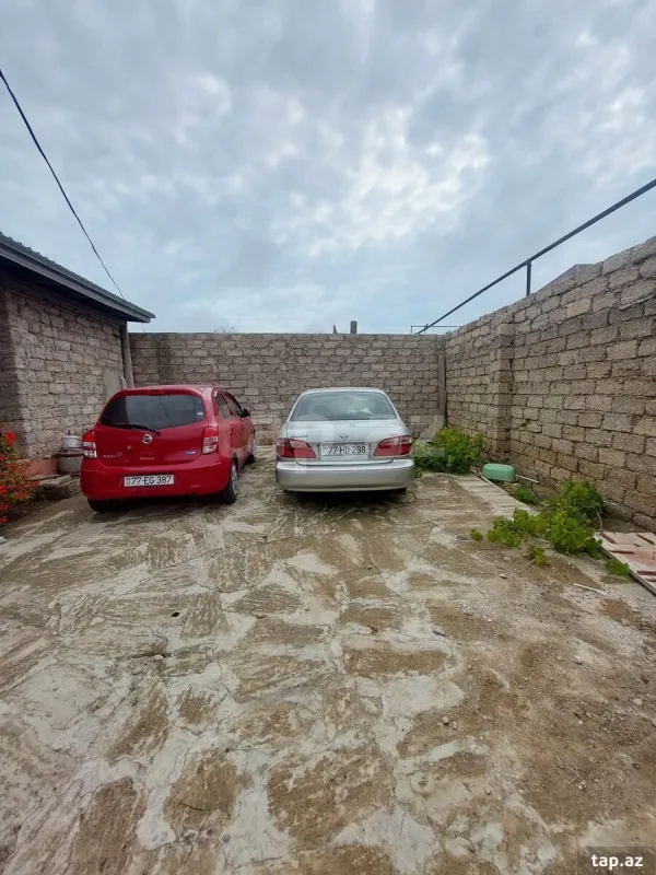 Satılır 3 otaqlı həyət evi 120 m²